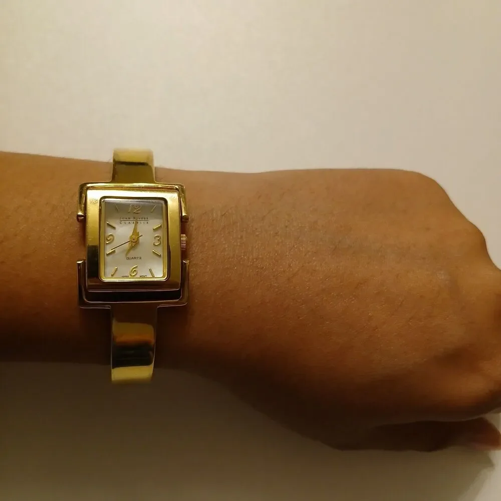 VTG 90s Joan Rivers Classics Gold Tone MOP Dial Quartz Bangle Women's Watch 19mm